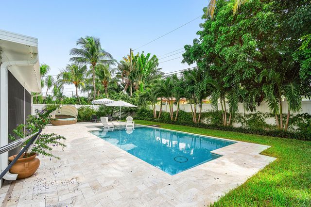 2810 SW 5th Street, Boynton Beach, FL 33435