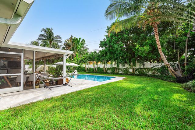 2810 SW 5th Street, Boynton Beach, FL 33435