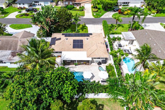 2810 SW 5th Street, Boynton Beach, FL 33435