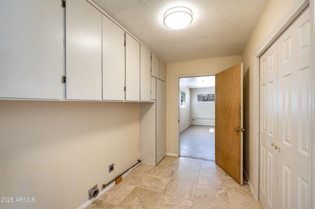 8230 Koch Field Road, Flagstaff, AZ 86004