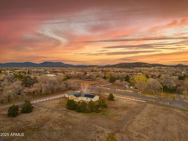 8230 Koch Field Road, Flagstaff, AZ 86004