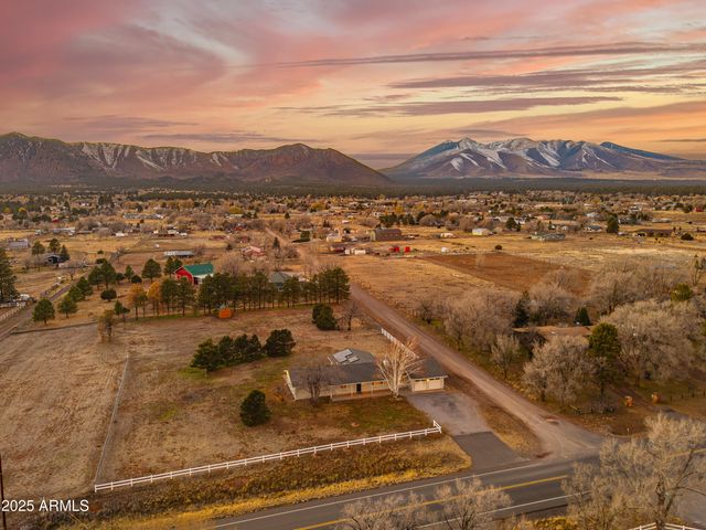 8230 Koch Field Road, Flagstaff, AZ 86004