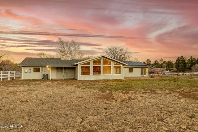 8230 Koch Field Road, Flagstaff, AZ 86004