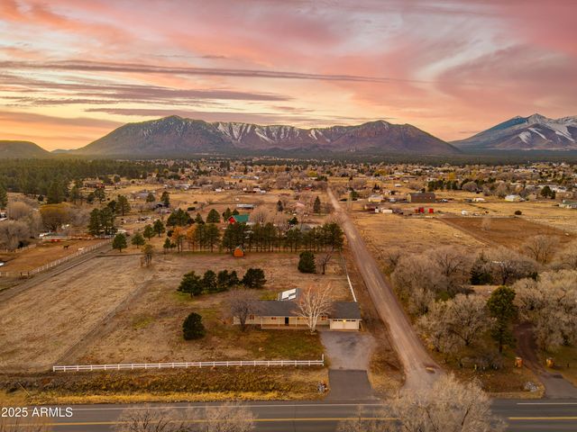 8230 Koch Field Road, Flagstaff, AZ 86004