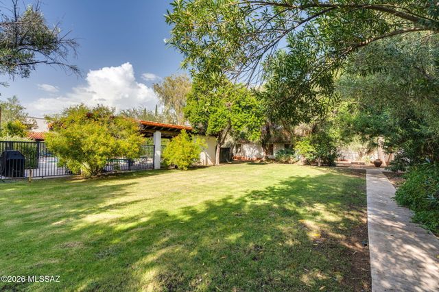 3752 E 4th Street, Tucson, AZ 85716