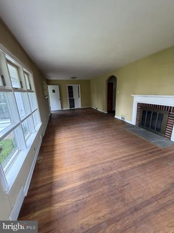 3546 WOODCREST AVE, Newtown Square, PA 19073
