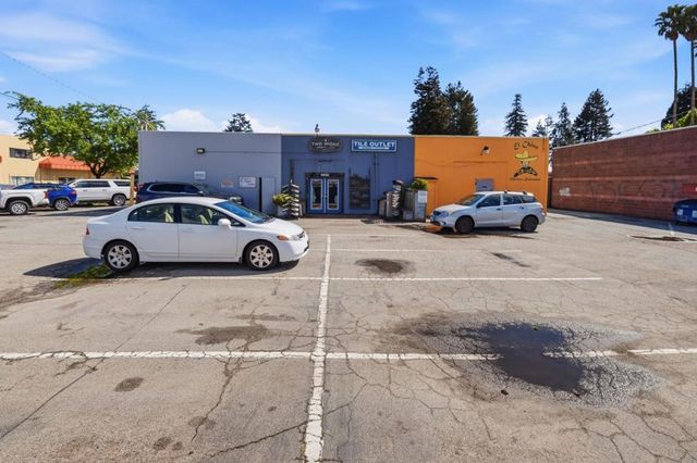 2525 Soquel Drive A, Santa Cruz, CA 95065