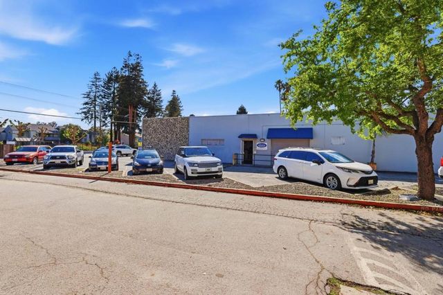 2525 Soquel Drive A, Santa Cruz, CA 95065