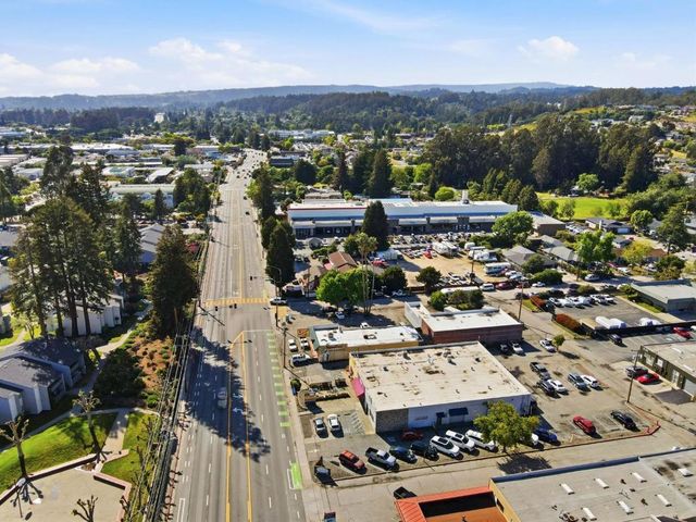 2525 Soquel Drive A, Santa Cruz, CA 95065