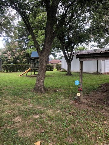 708 W 6th Street, Rector, AR 72461