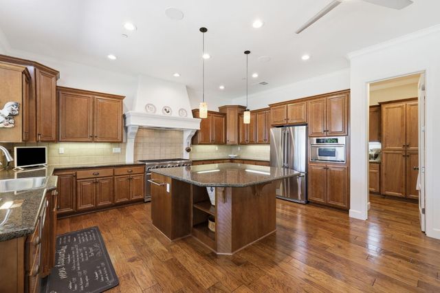 1926 LADERA Dr, Lincoln, CA 95648