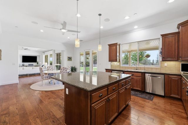 1926 LADERA Dr, Lincoln, CA 95648
