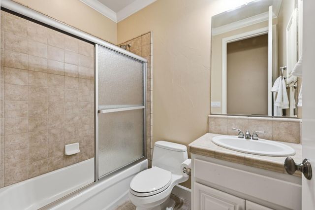 1926 LADERA Dr, Lincoln, CA 95648