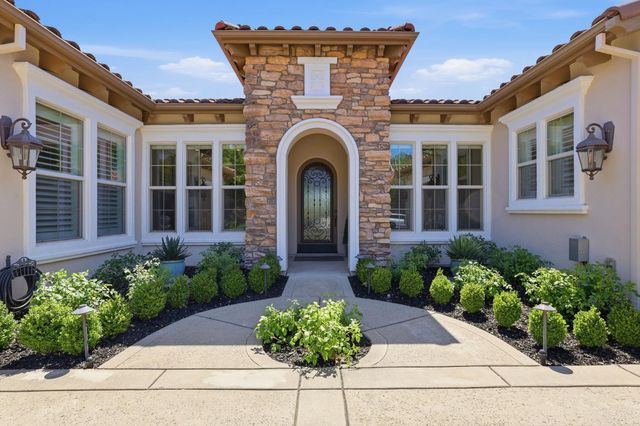 1926 LADERA Dr, Lincoln, CA 95648