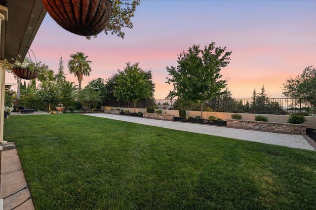 1926 LADERA Dr, Lincoln, CA 95648