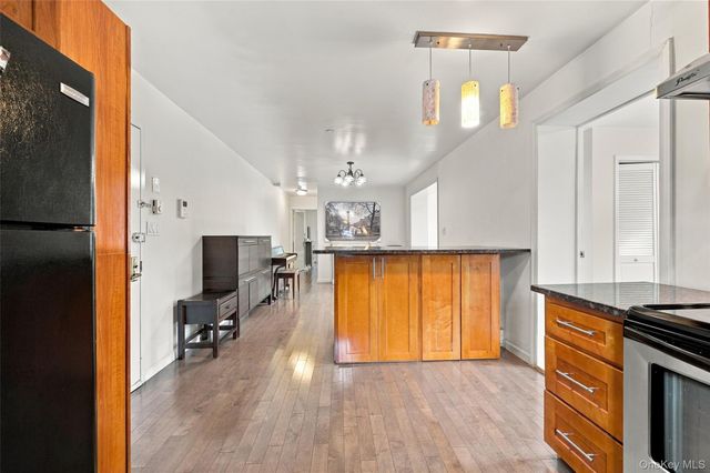 143-36 37th Avenue 5A, Flushing, NY 11354