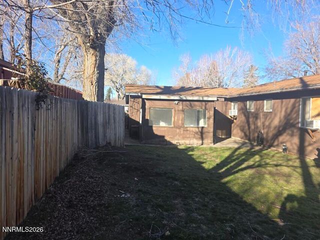 1005 W 4th Street, Carson City, NV 89703