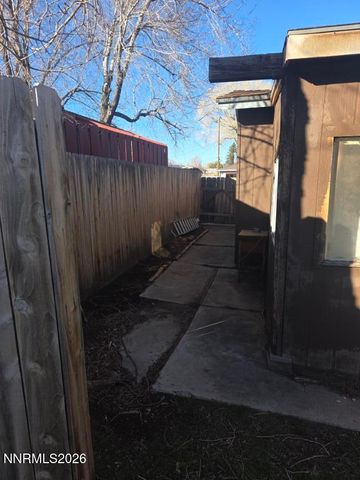 1005 W 4th Street, Carson City, NV 89703