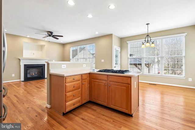 43110 BARONS ST, Chantilly, VA 20152