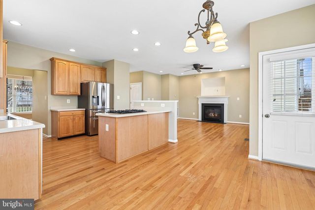 43110 BARONS ST, Chantilly, VA 20152