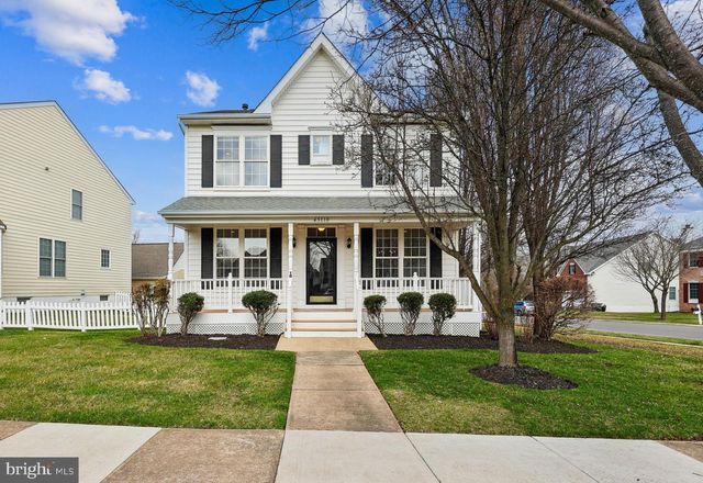 43110 BARONS ST, Chantilly, VA 20152