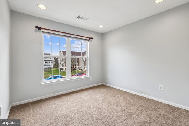 43110 BARONS ST, Chantilly, VA 20152