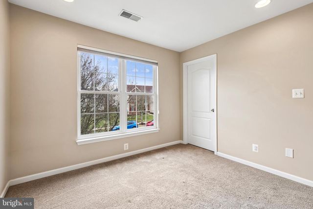 43110 BARONS ST, Chantilly, VA 20152