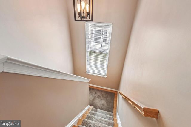 43110 BARONS ST, Chantilly, VA 20152