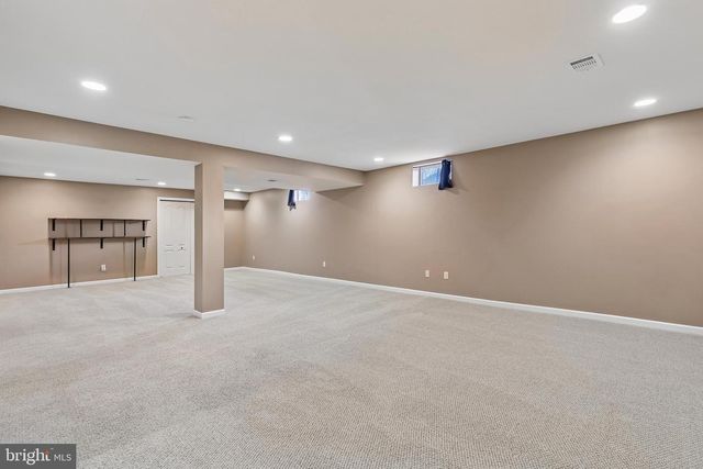 43110 BARONS ST, Chantilly, VA 20152