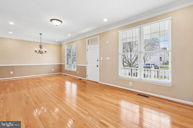 43110 BARONS ST, Chantilly, VA 20152