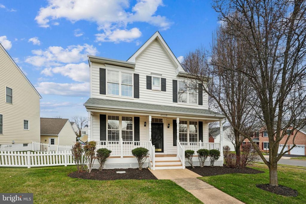 43110 BARONS ST, Chantilly, VA 20152