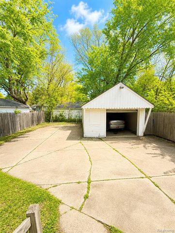 19166 Bentler Street, Detroit, MI 48219