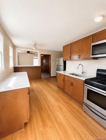 19166 Bentler Street, Detroit, MI 48219