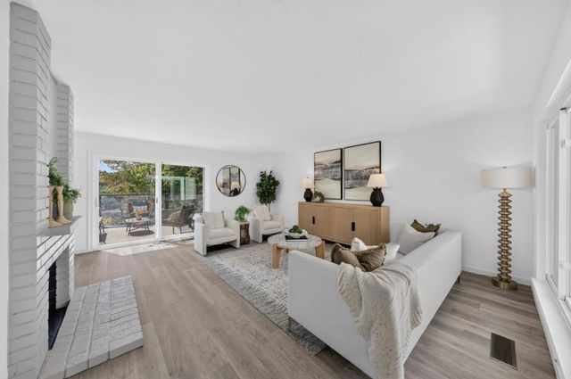 2428 Hastings Drive, Belmont, CA 94002