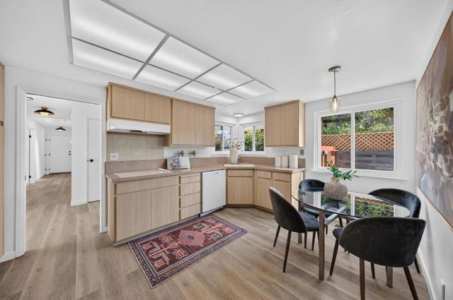 2428 Hastings Drive, Belmont, CA 94002
