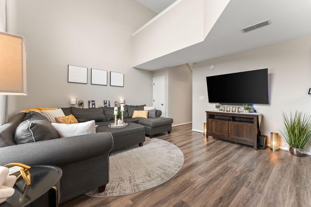 259 Fox Trail Court, Hobart, IN 46342