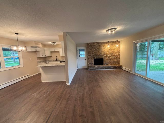 3701 Burrwood Terrace, Fort Wayne, IN 46815