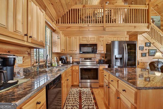 116 Davis Lane, Ellijay, GA 30540