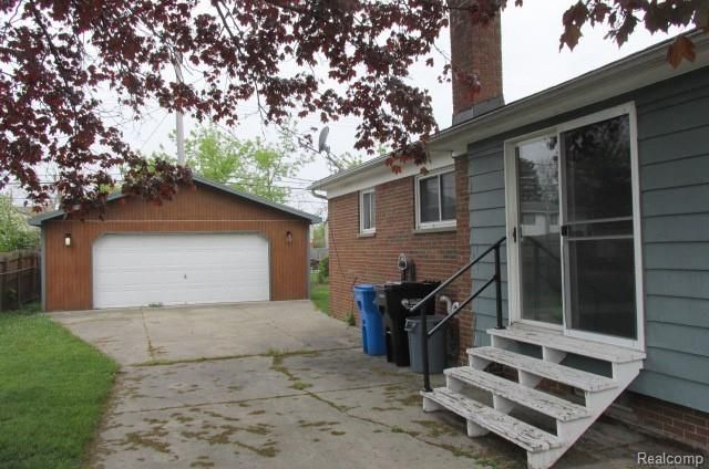 30467 Townley Street, Madison Heights, MI 48071
