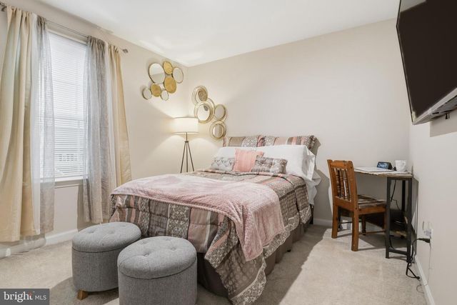 116 LADY MORGAN DR, York, PA 17402