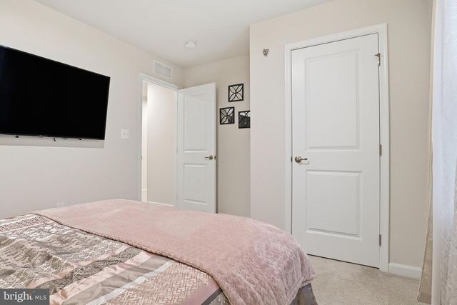 116 LADY MORGAN DR, York, PA 17402