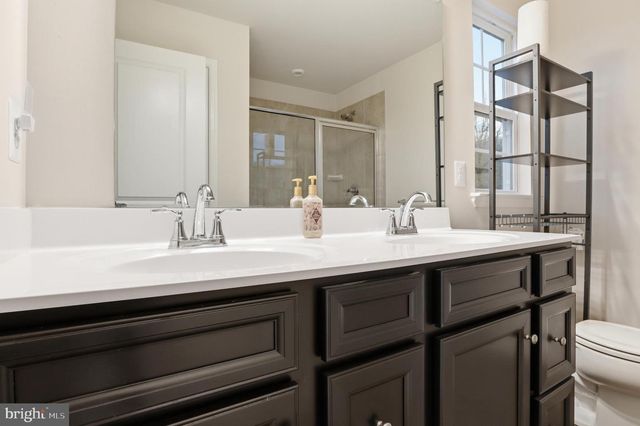 116 LADY MORGAN DR, York, PA 17402