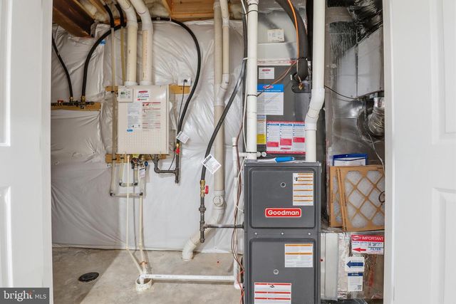 116 LADY MORGAN DR, York, PA 17402