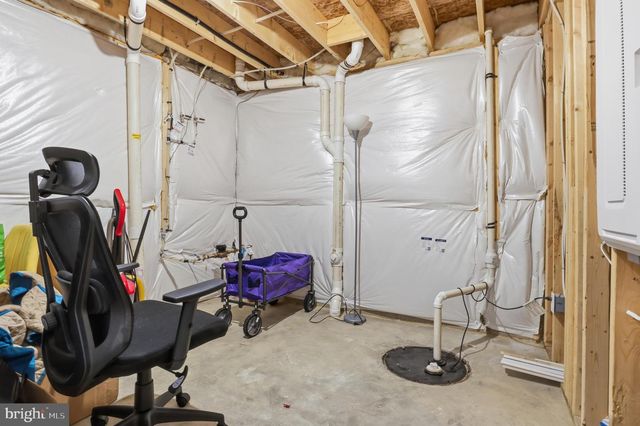 116 LADY MORGAN DR, York, PA 17402