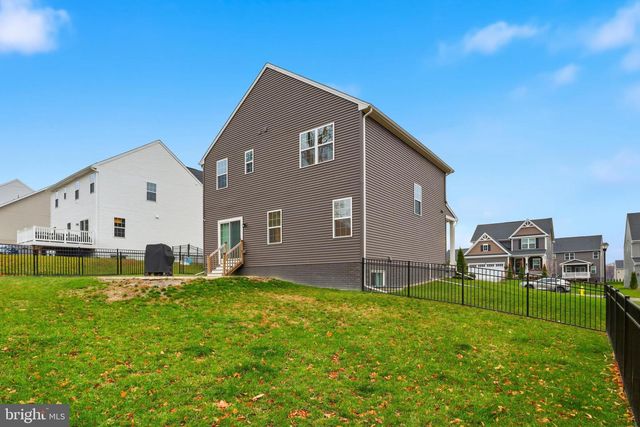 116 LADY MORGAN DR, York, PA 17402