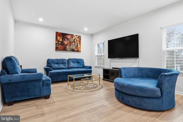 116 LADY MORGAN DR, York, PA 17402