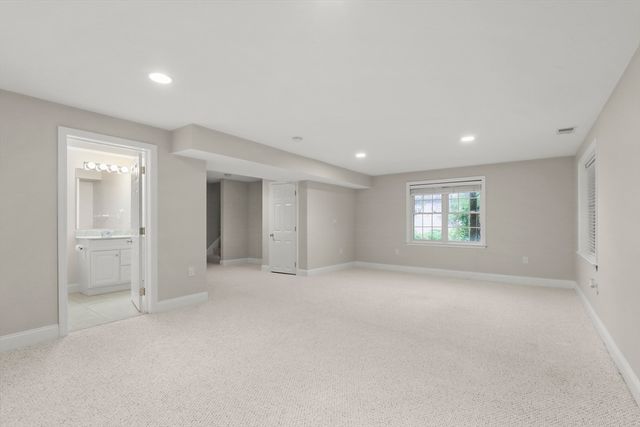 1 Hollyhock Knoll Ct 1, Bourne, MA 02532