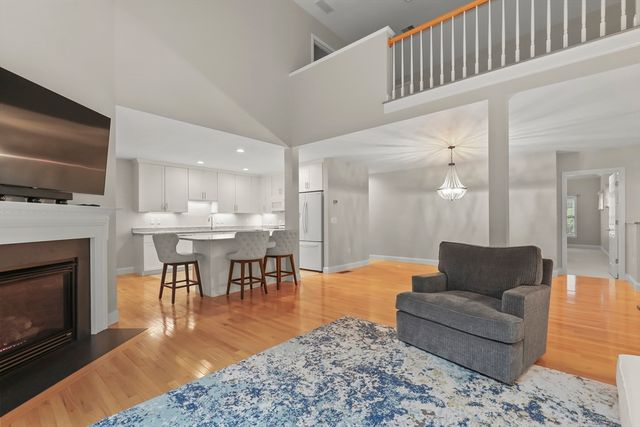 1 Hollyhock Knoll Ct 1, Bourne, MA 02532