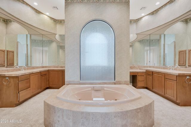 11429 E LE MARCHE Drive, Scottsdale, AZ 85255