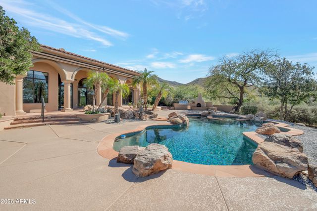 11429 E LE MARCHE Drive, Scottsdale, AZ 85255